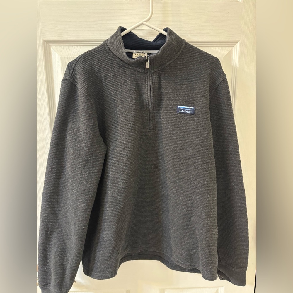 L.L. Bean Men's Dark Gray Pullover